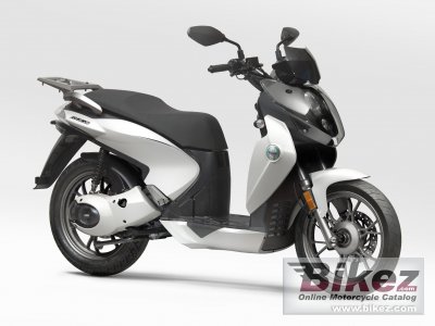 2011 Benelli Macis 150 photo